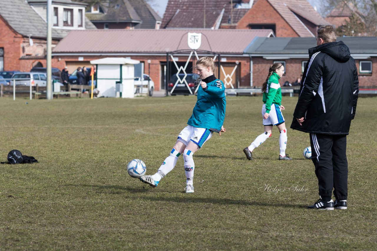 Bild 81 - wBJ SG Weststeinburg/Beidenfleth - SV Henstedt Ulzburg : Ergebnis: 0:4